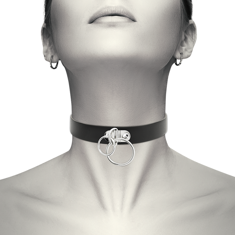 COQUETTE CHIC DESIRE – DOUBLE RING VEGAN LEATHER CHOKER