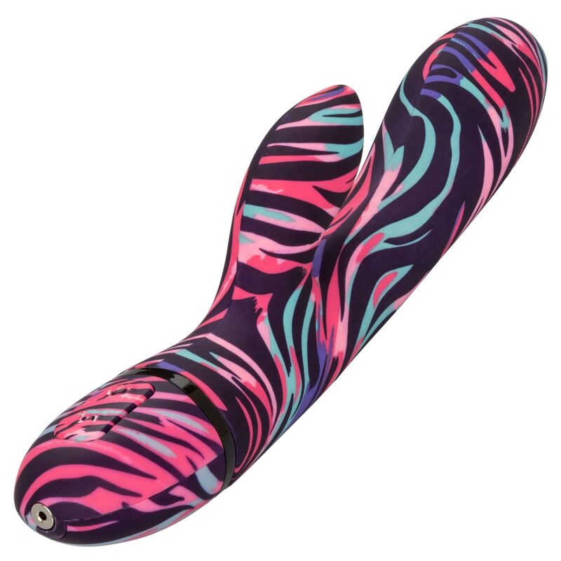 CALEXOTICS – MENAGE A MOI DUAL WAND VIBRATOR