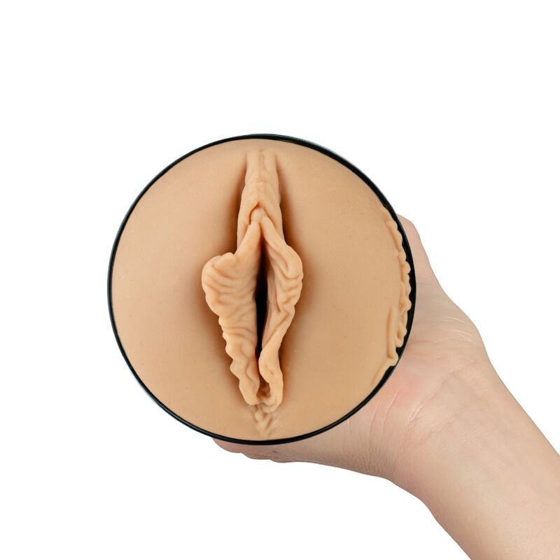 KIIROO – FEEL VICTORIA JUNE STROKER