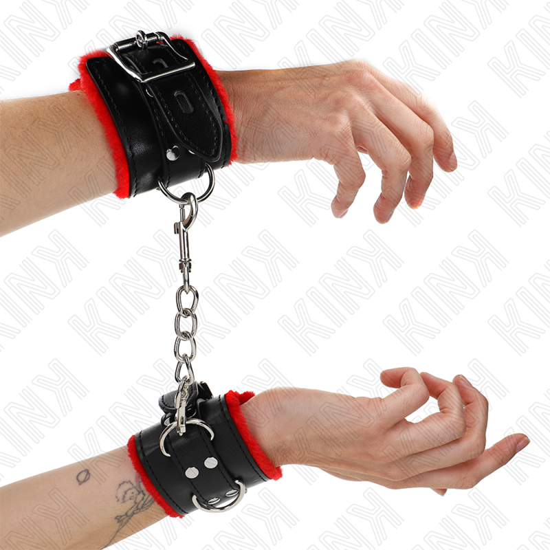 KINK – FUR LINED WRIST RESTRAINTS WITH SQUARE HOLES RED AND BLACK BELT ADJUSTABLE 17-29 CM X 6 CM